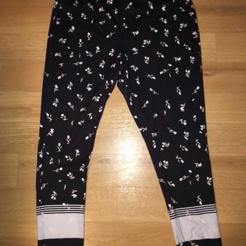 SHEIN leggings